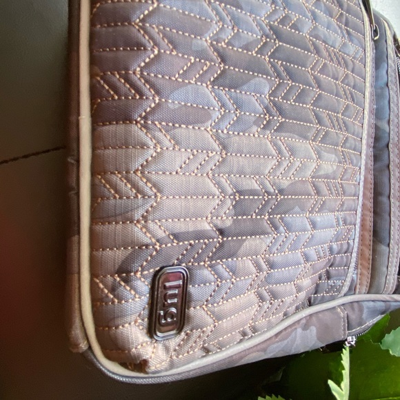 Lug Boxcar crossbody - Picture 6 of 12